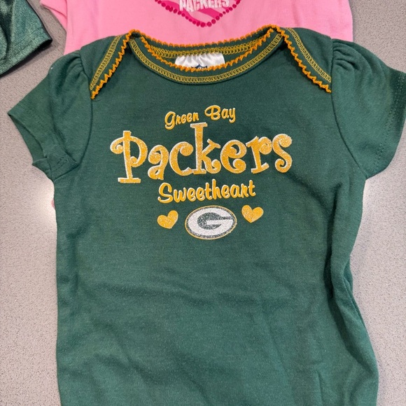 BUNDLE | Baby girls 6-12mths | Green Bay football onesies & outfit - Picture 2 of 8